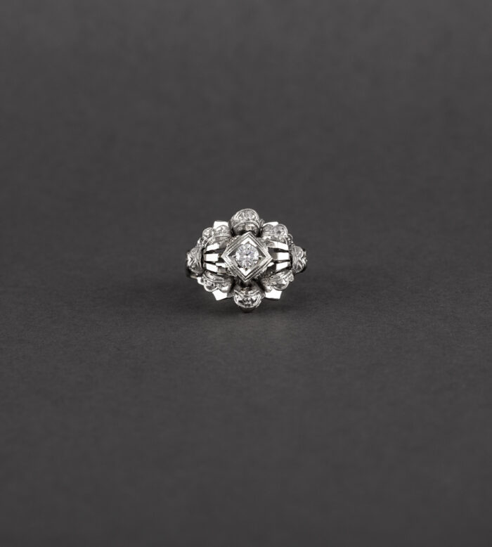 Set cercei si inel vintage din aur alb de 18k cu diamante naturale